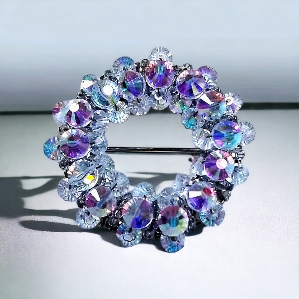 Vintage Signed HOBE' Sparkling Aurora Borealis Crystal Brooch Pin
